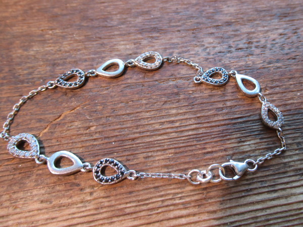 Lehdet rannekoru (18.5 cm) Lehdet rannekoru (18.5 cm)